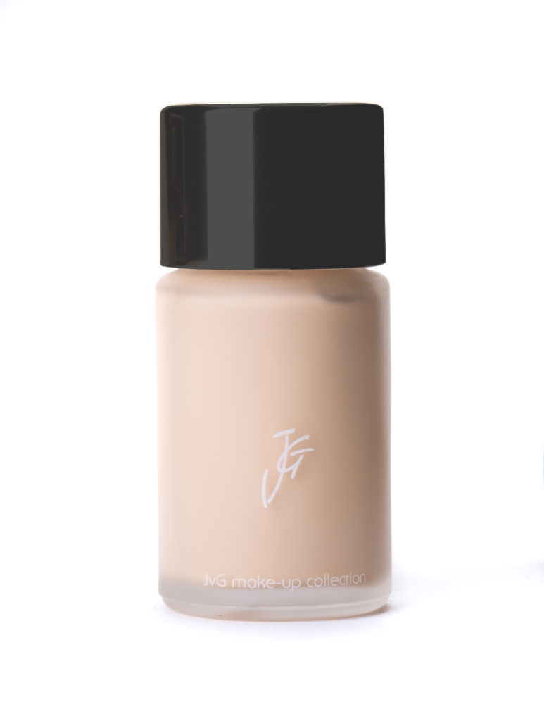 Soft Touch Foundation NR.10 Camouflage